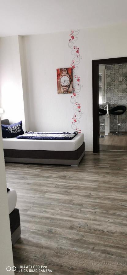 Monteurwohnung 1 Wolfen Екстер'єр фото