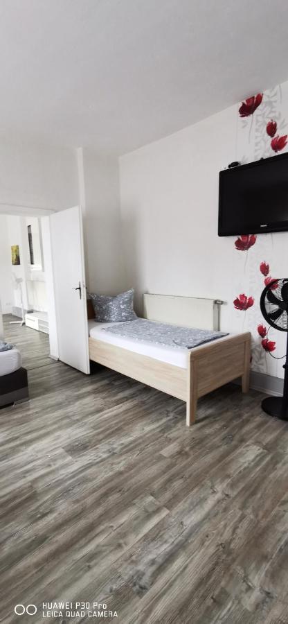 Monteurwohnung 1 Wolfen Екстер'єр фото